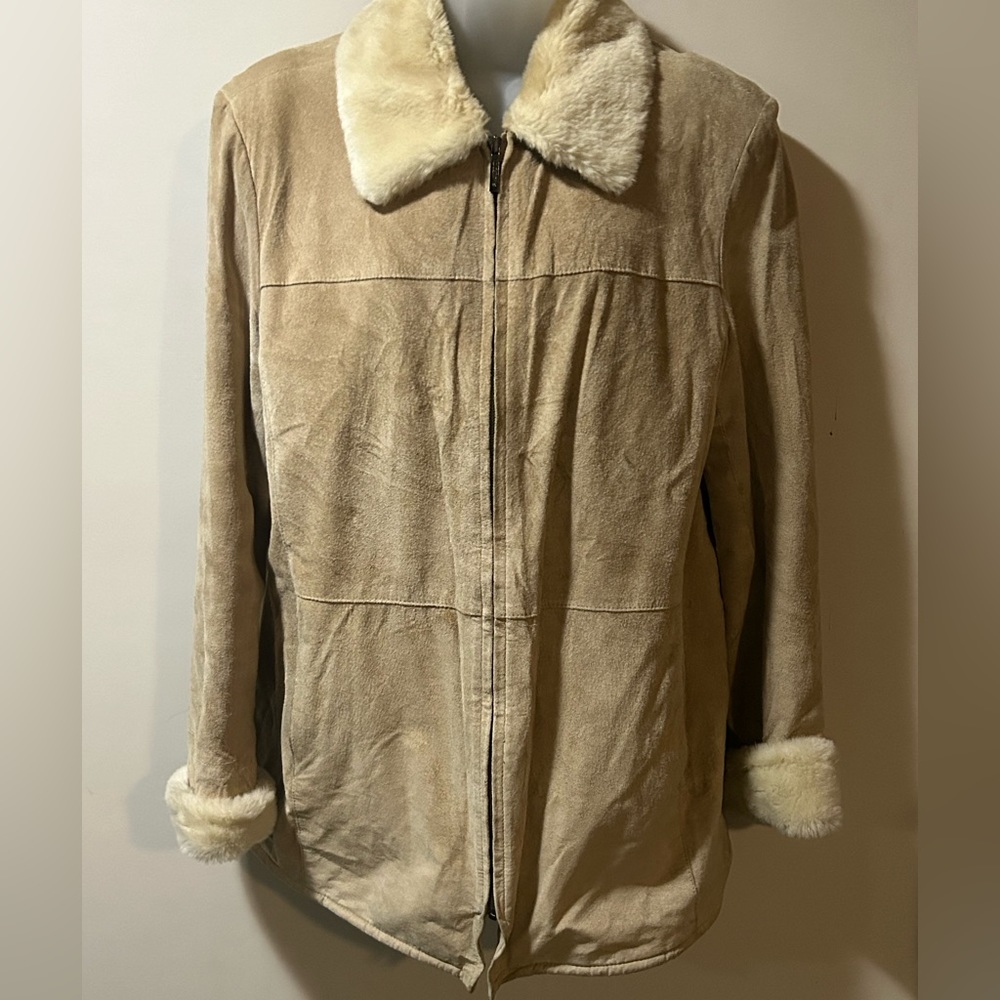 Liz Claiborne Suede Coat L